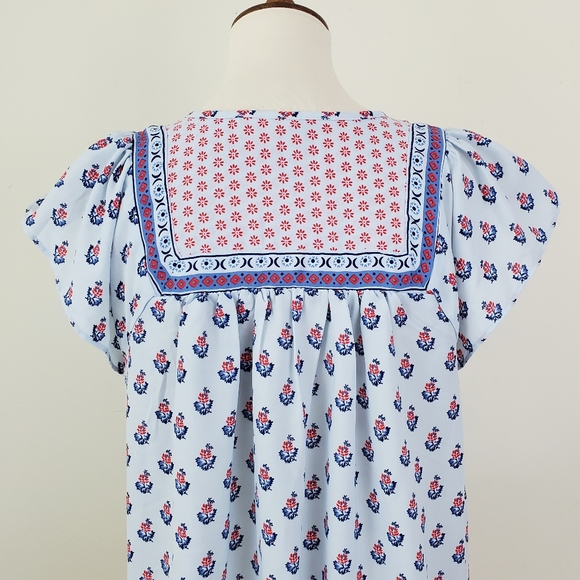 Gap Zen Flutter Sleeve Top - Picture 9 of 10